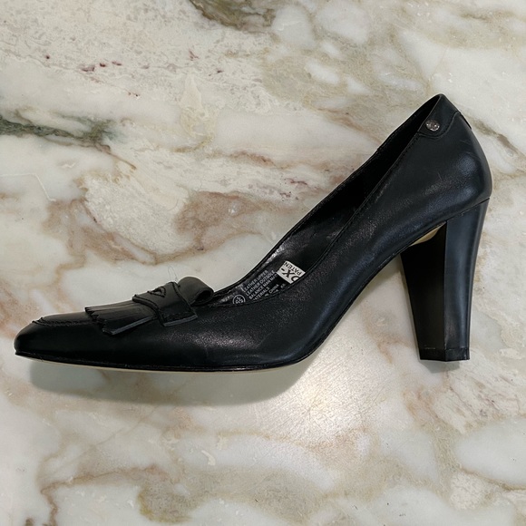 Isaac Mizrahi Black Heels - Size 6 1/2 - Picture 3 of 7